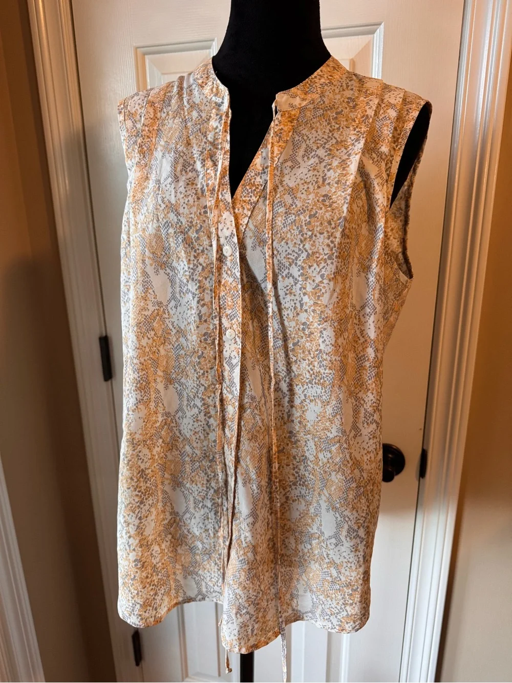 Daniel Rainn Sleeveless Tie-Neck Button Down Blouse - White, Yellow & Gray -Lg - Picture 4 of 9